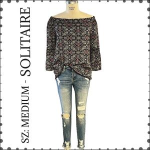 NWT—SOLITAIRE, Off the Shoulder, 3/4 Bell Sleeve, Trim Details, FUN TOP, Sz: M.